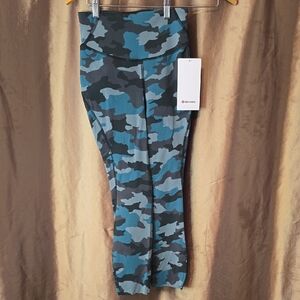 Lululemon Base Pace Hr CROP